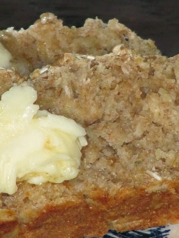 Easy little bread with butter. 