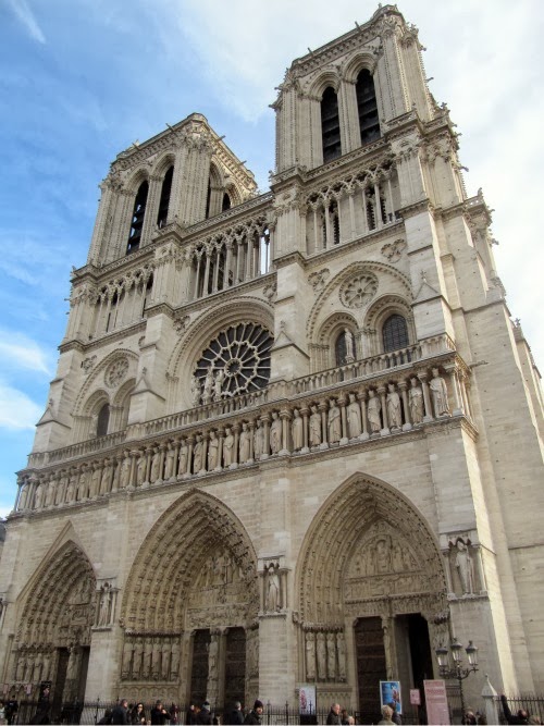A Notre Dame, Paris Christmas