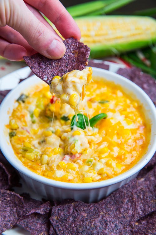 10 Scrumptious Dips for the Super Bowl