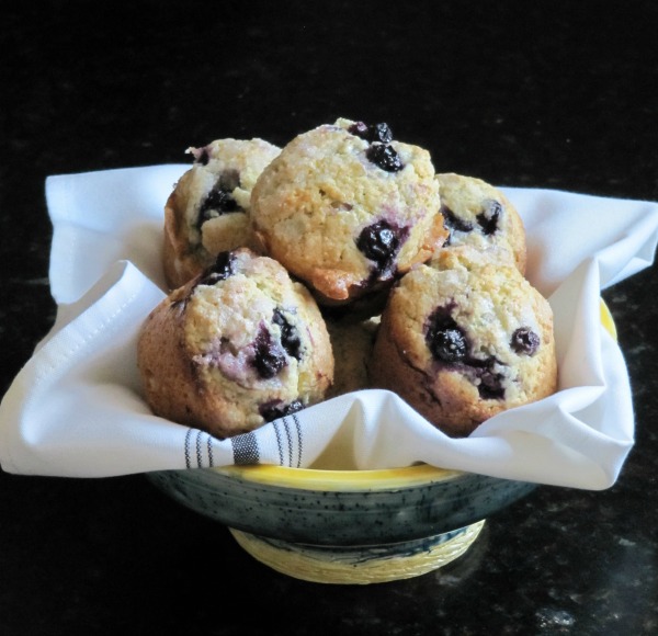 blueberry-muffin-pottery-bowl