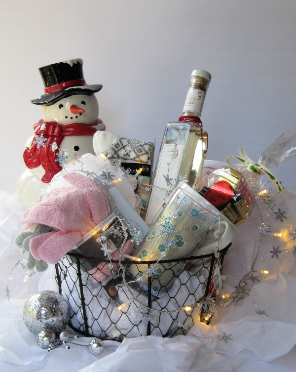 holiday hostess gifts spa basket.