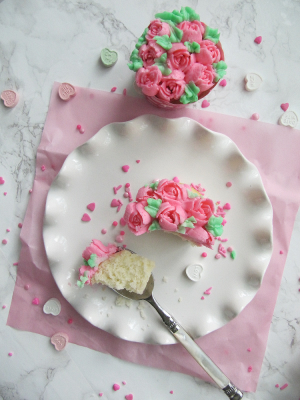 easy valentines day flower cupcakes white almond wedding cake