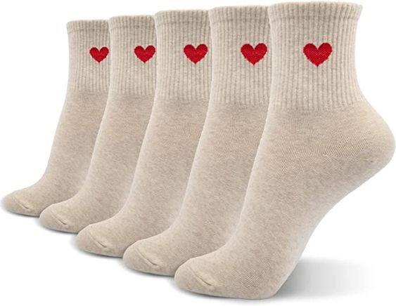 5 pairs of socks with hearts. 