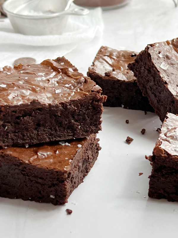 Closeup of 5 fudge brownies. 