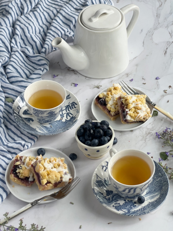 blueberry crumb bars and tea for 2.