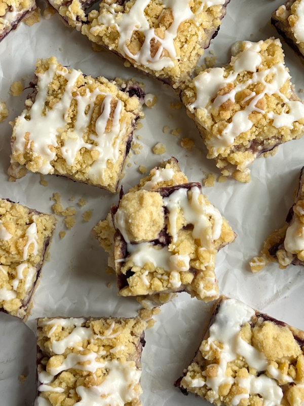 blueberry crumb bars.