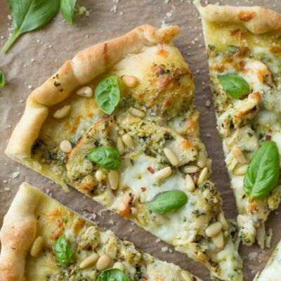 Chicken pesto pizza