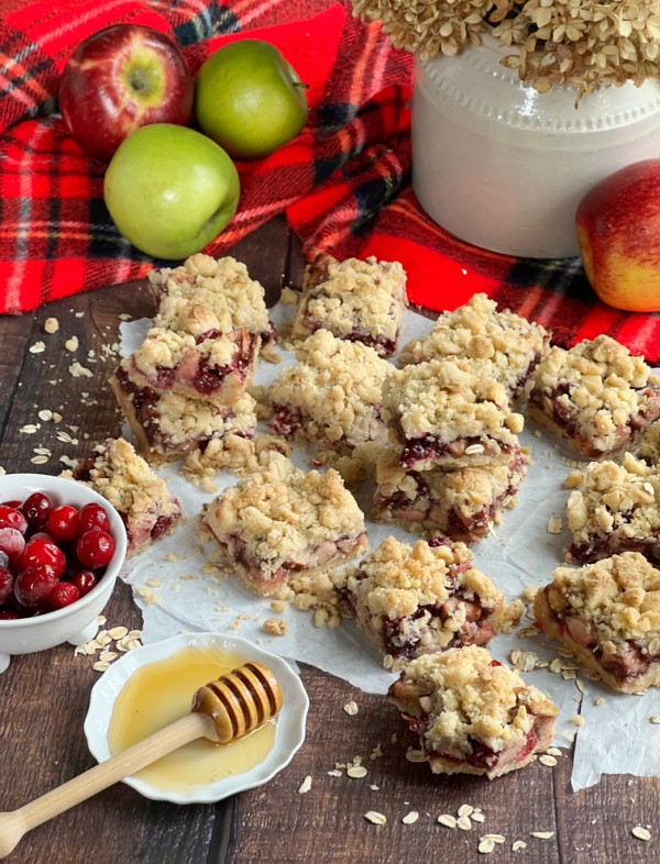 Easy Honey Apple Cranberry Crumb Bars