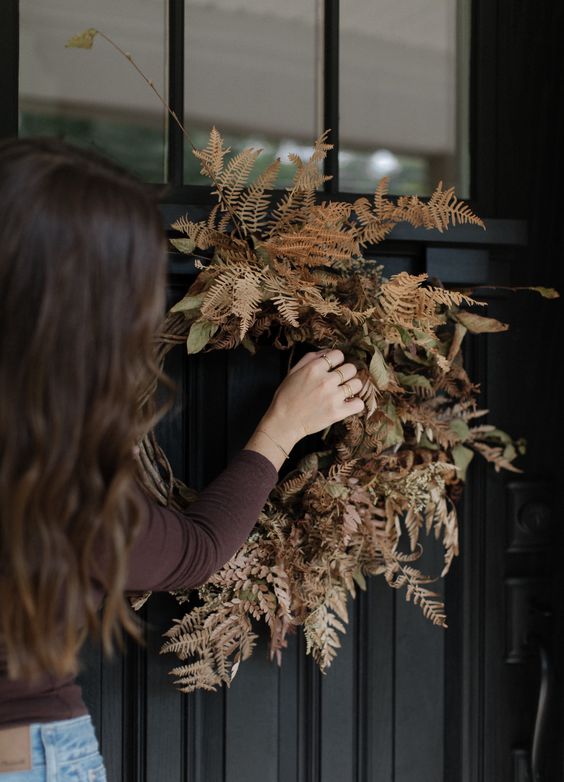 Fall Front Porch & DIY Foraged Wreath