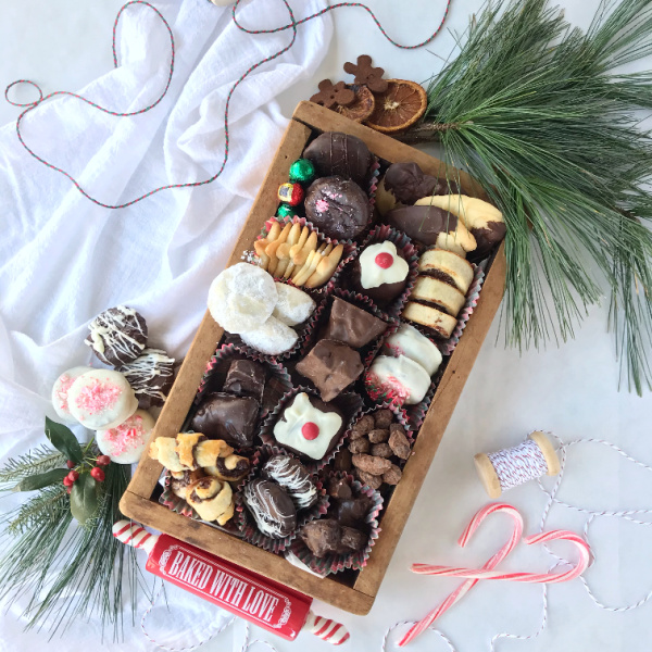 Christmas-Cookie-box holiday hostess gifts. 