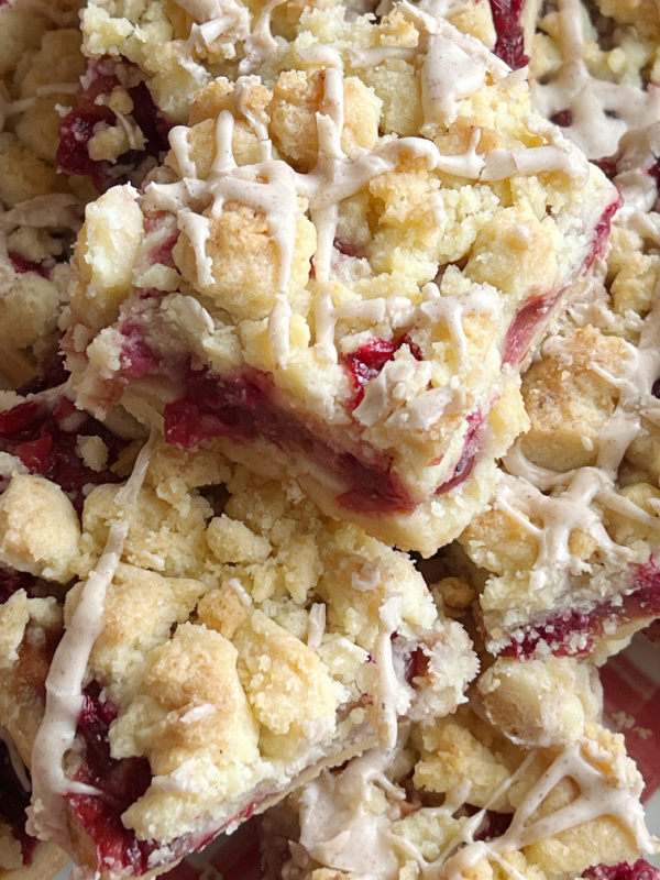 closeup of cranberry pear crumble bars.
