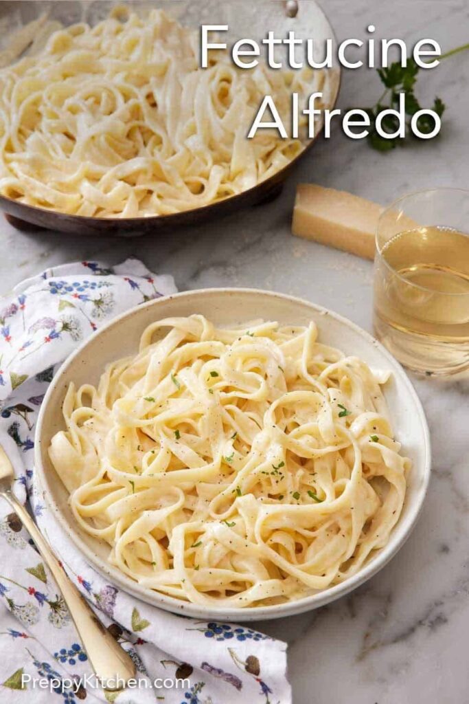 fettucinie alfredo Friday Favorites. 