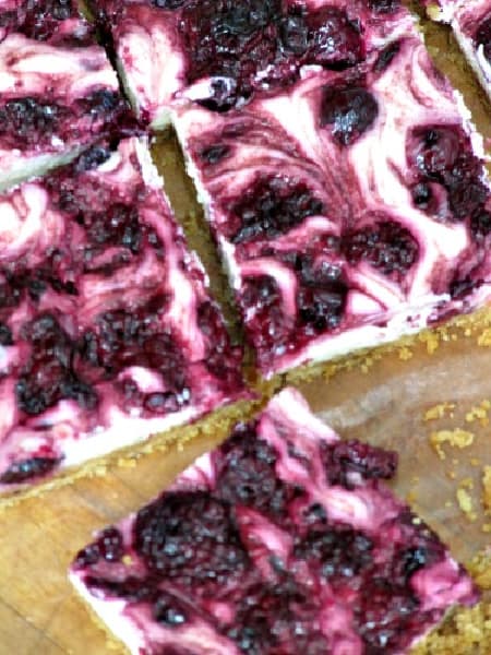 Friday Favorites blackberry-cheesecakebars-2