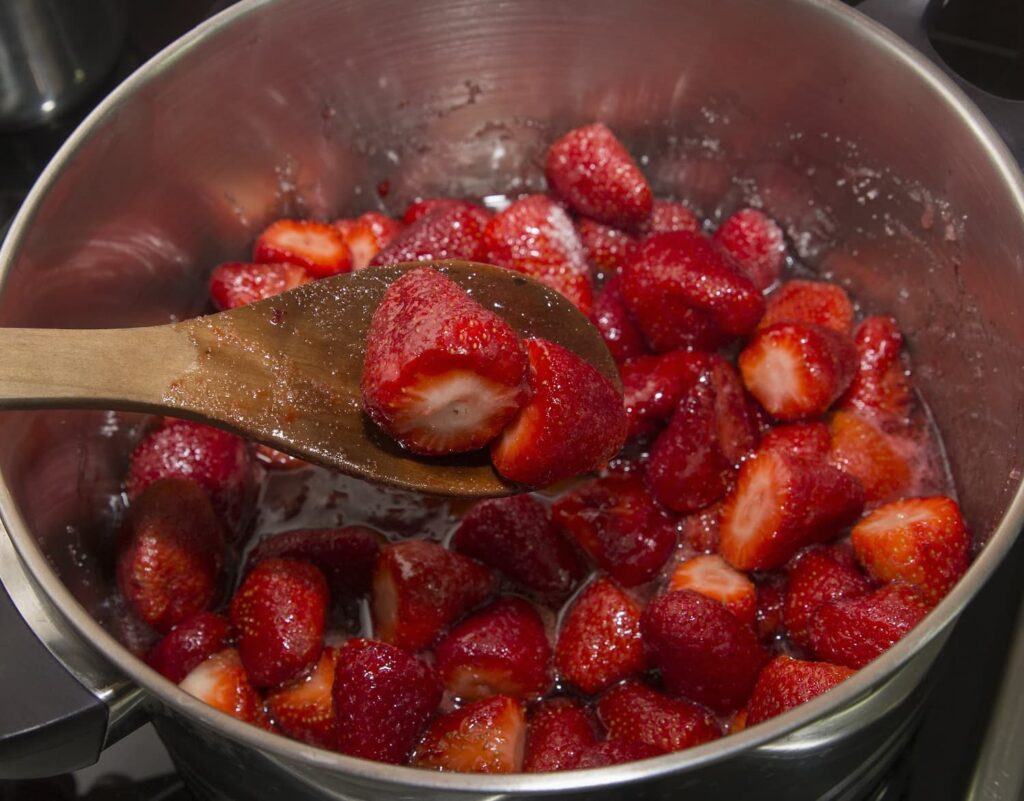 fresh strawberry compote for swirl ice cream