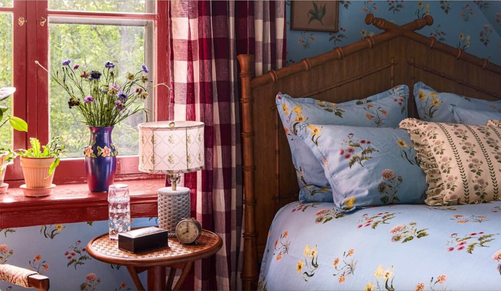 Green Row Bed and flower sheets and pillows