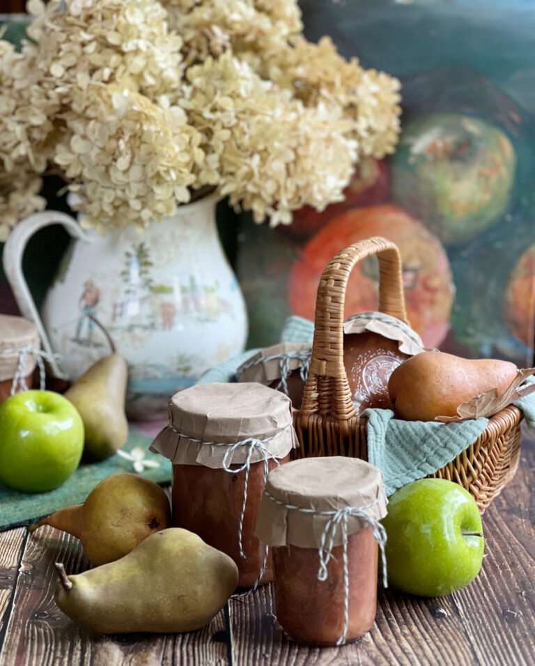 spiced apple pear chutney, holiday gifting
